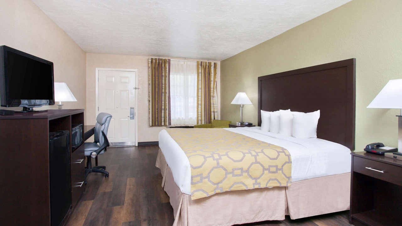 Photo of Bedroom in Lake City