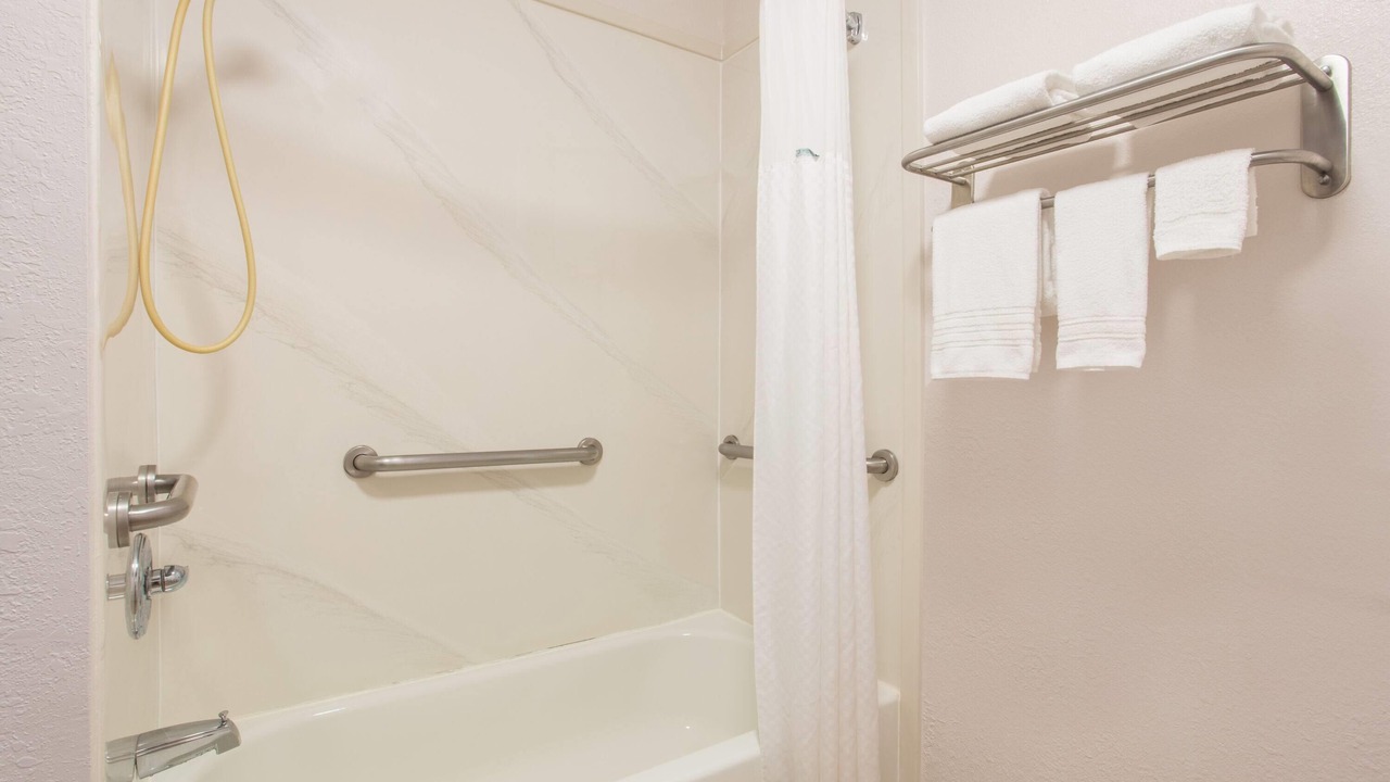 Photo of Bathroom in Navarre