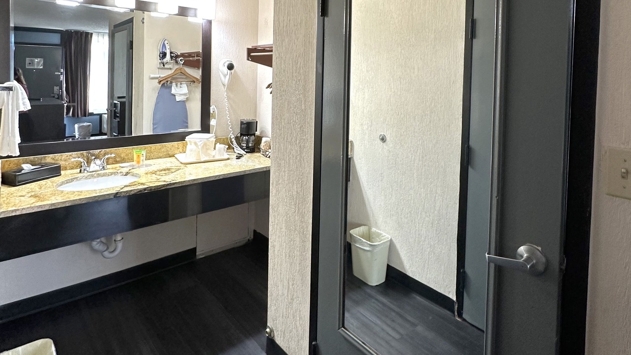Photo of Bathroom in Sun 'N Lake