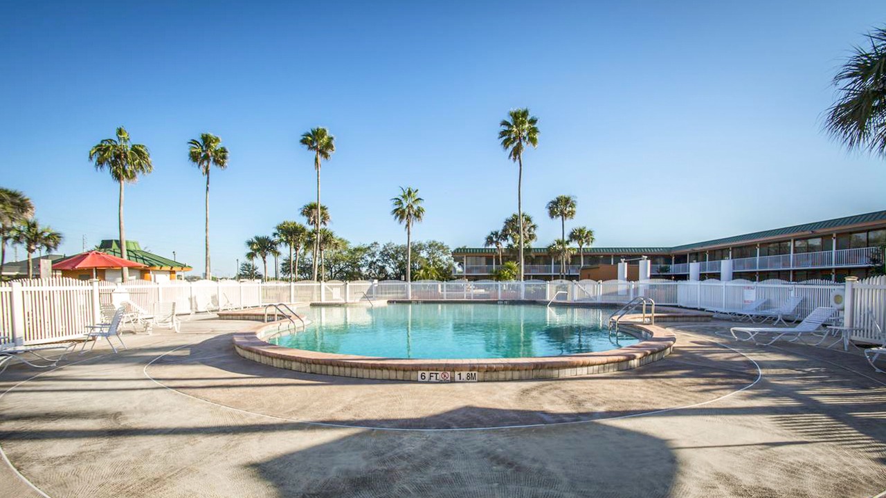 Photo of Outdoor in Sun 'N Lake