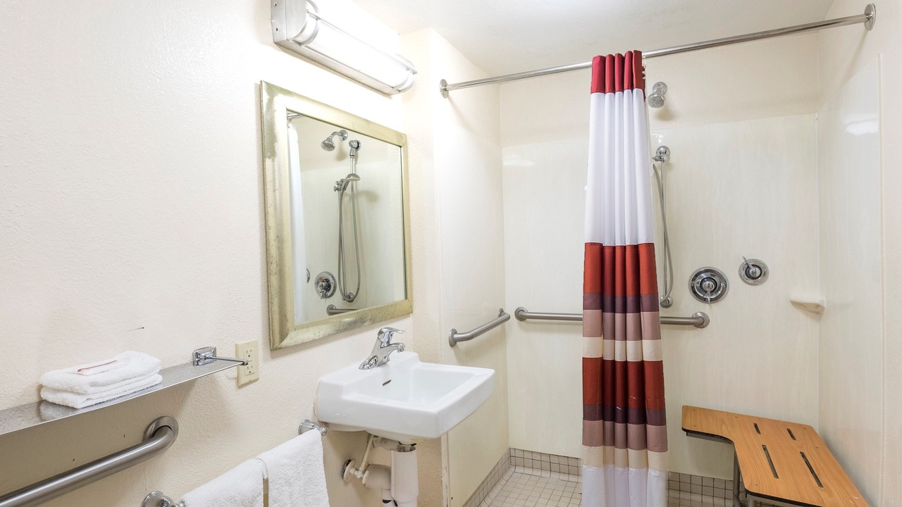 Photo of Bathroom in Doctors Inlet