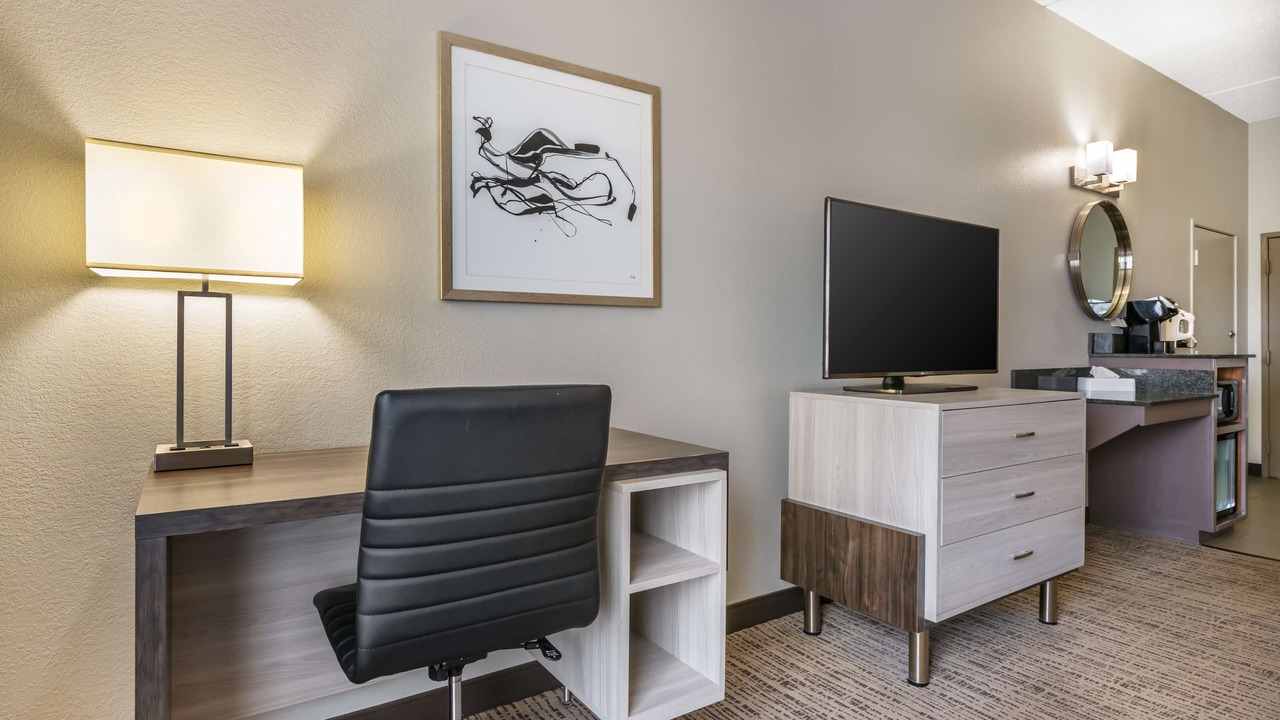 Photo of Bedroom in Lake City