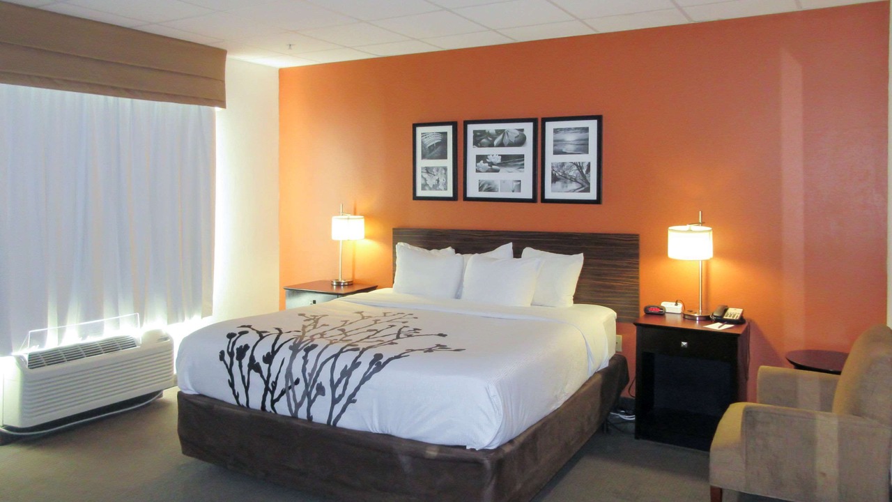 Photo of Bedroom in Dania Beach