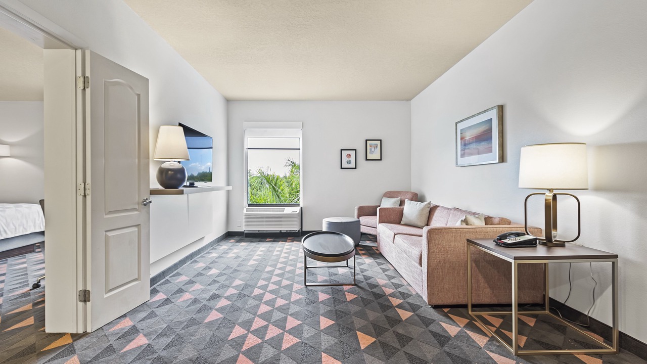 Photo of Bedroom in United Central