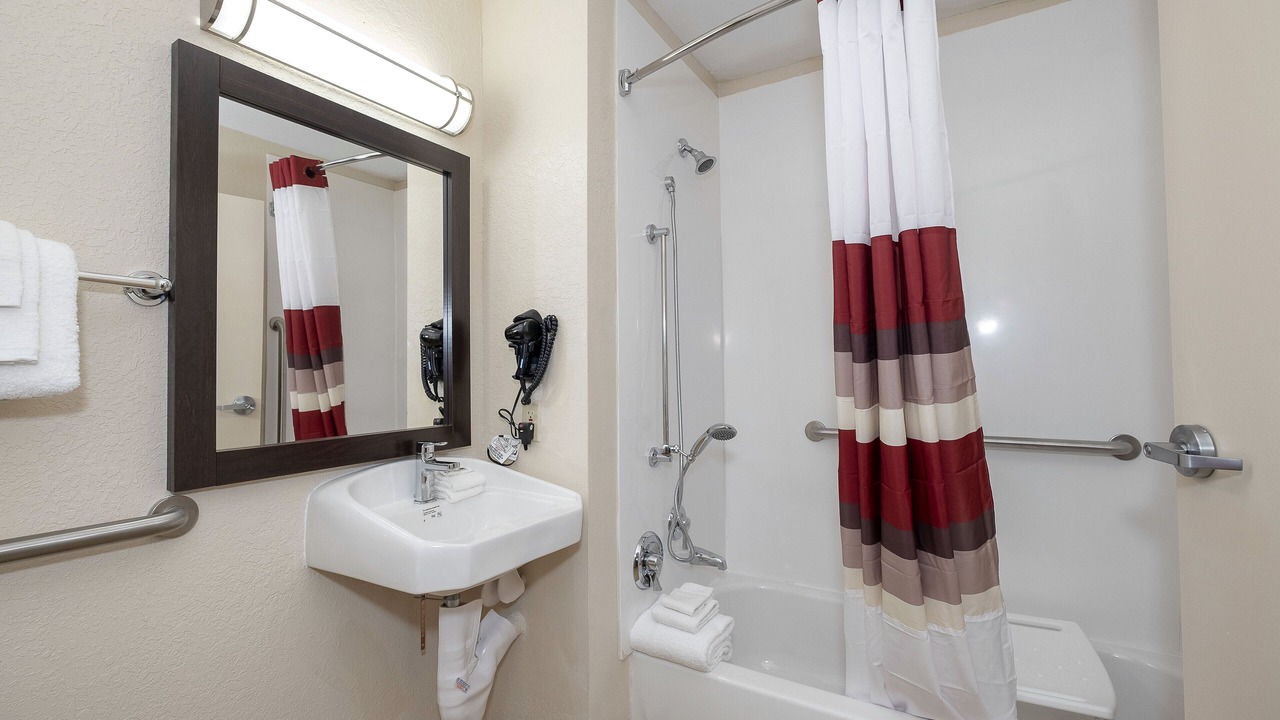 Photo of Bathroom in Southpoint