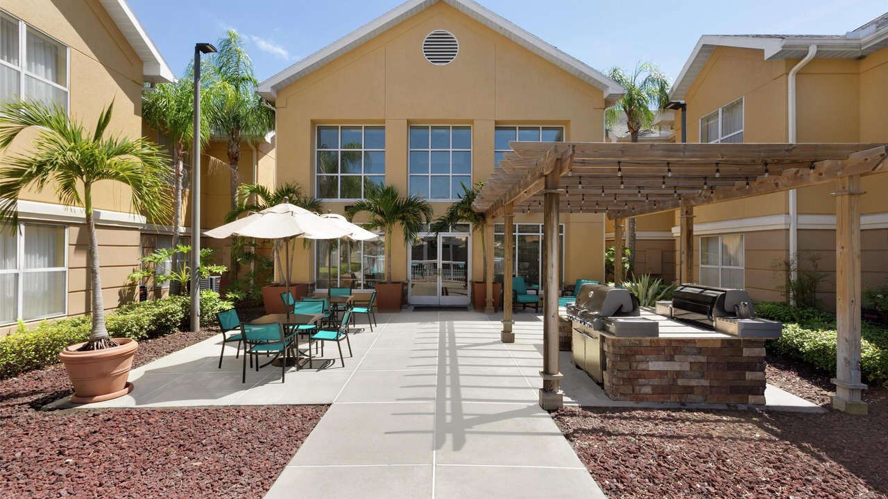 Photo of Patio Balcony in Feather Sound