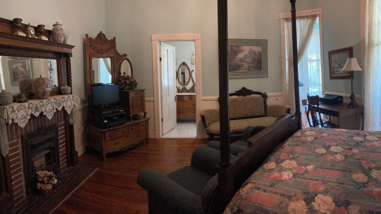 Photo of Bedroom in Fayette