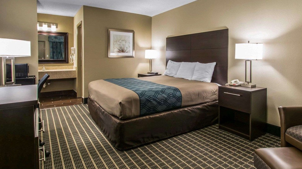 Photo of Bedroom in De Funiak Springs