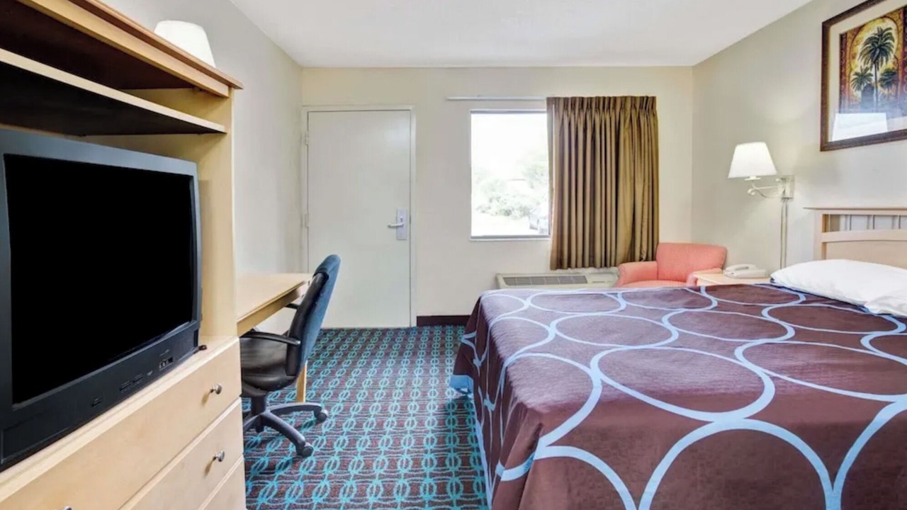 Photo of Bedroom in Doctors Inlet