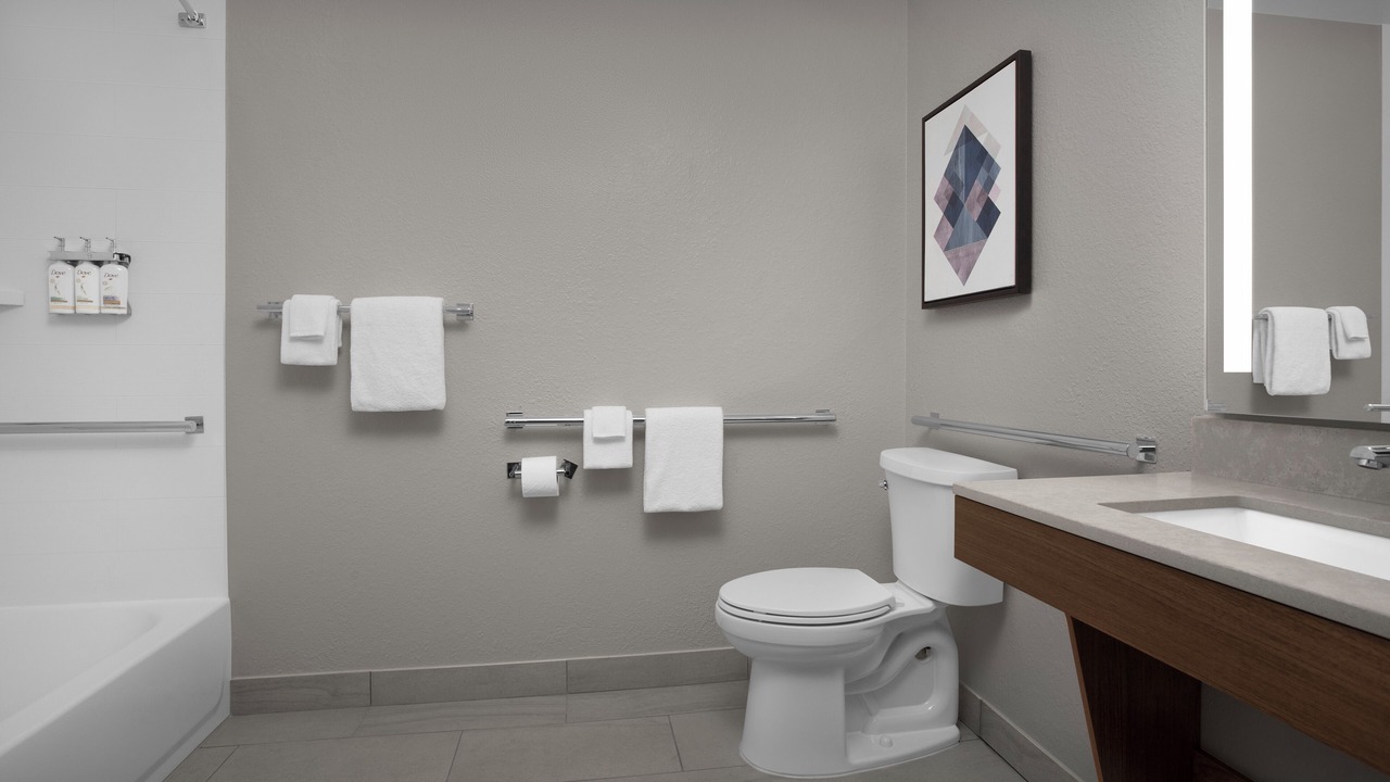 Photo of Bathroom in Southpoint