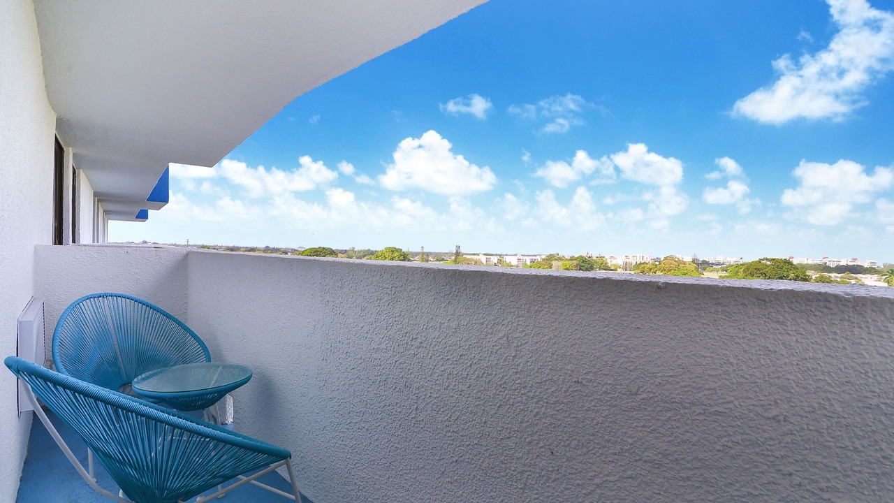 Photo of Patio Balcony in Inverrary