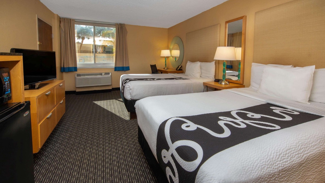 Photo of Bedroom in Deerfield Beach