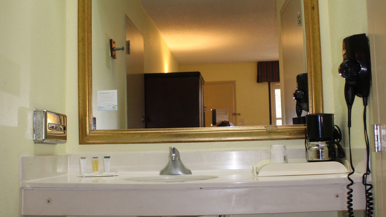 Photo of Bathroom in Marianna