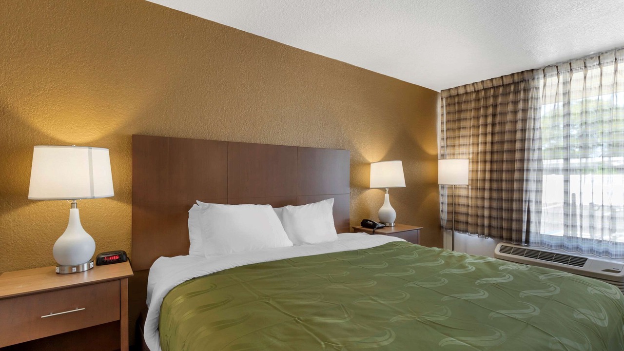 Photo of Bedroom in St. Petersburg - Clearwater