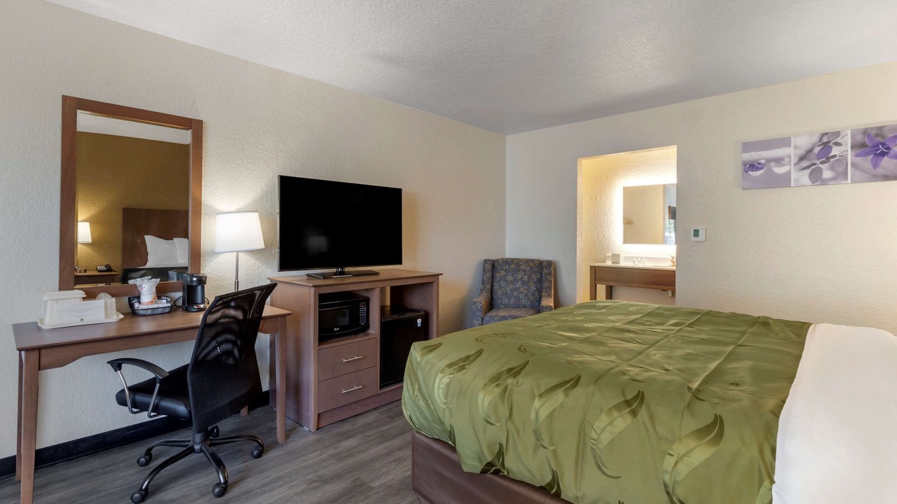Photo of Bedroom in St. Petersburg - Clearwater