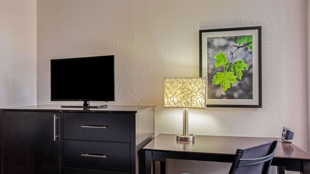 Photo of Bedroom in Miami Lakes