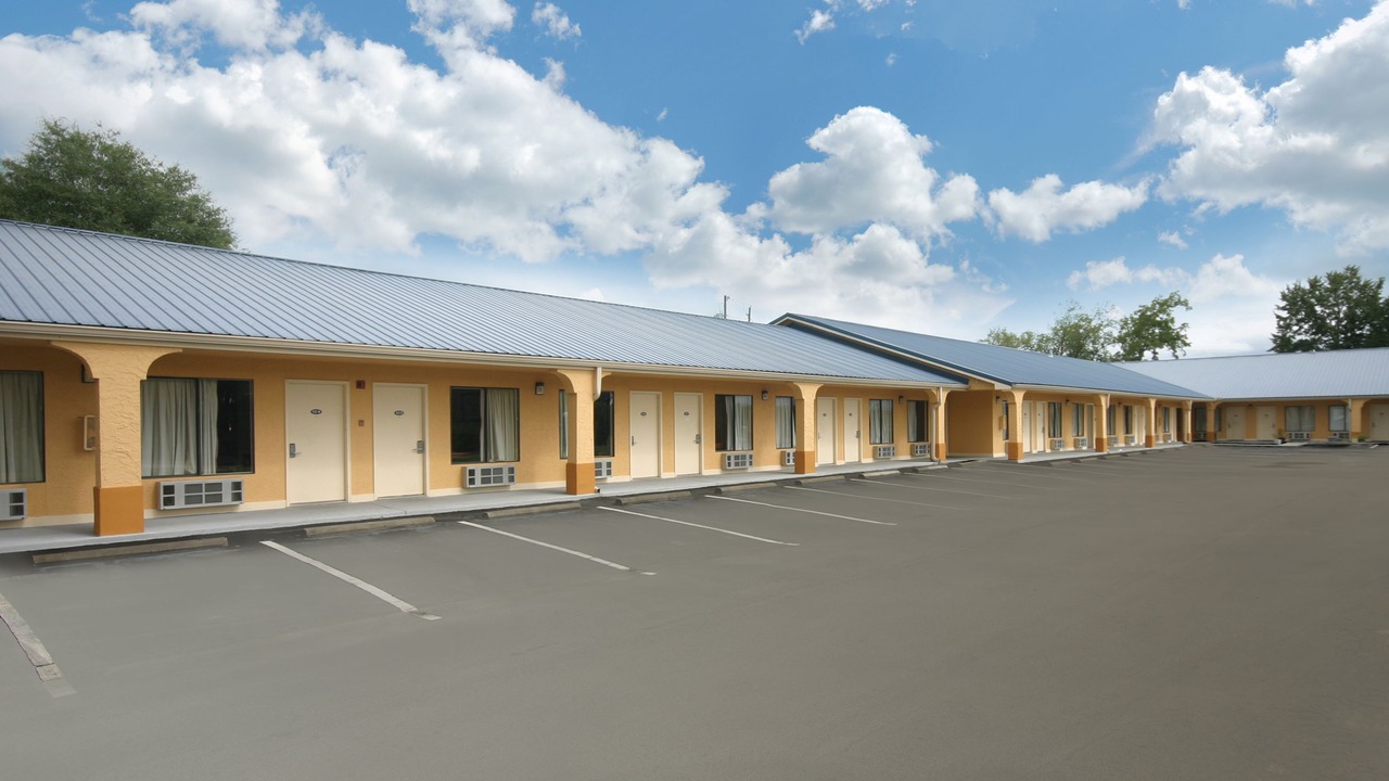 Photo of Outdoor in De Funiak Springs