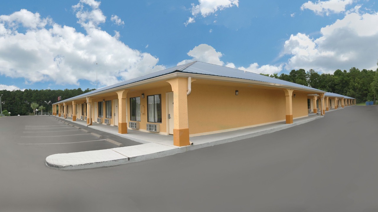 Photo of Outdoor in De Funiak Springs