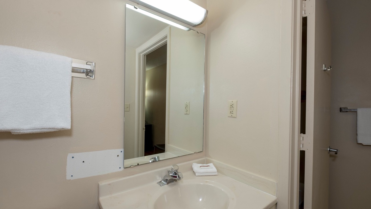 Photo of Bathroom in MacClenny
