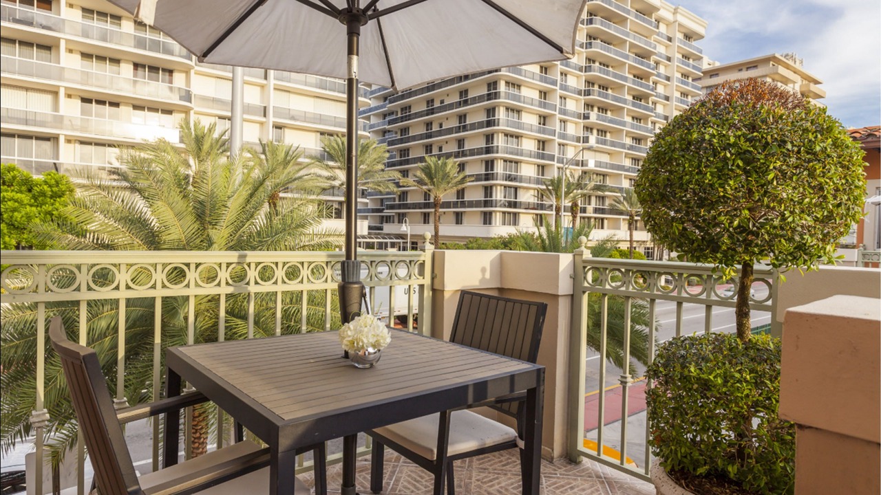 Photo of Patio Balcony in Surfside