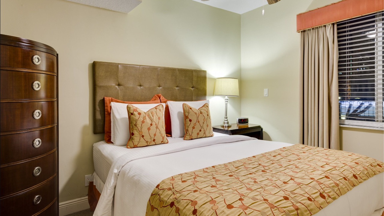 Photo of Bedroom in Surfside