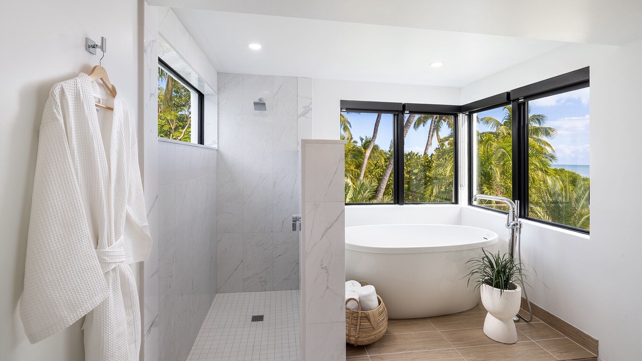 Photo of Bathroom in Islamorada