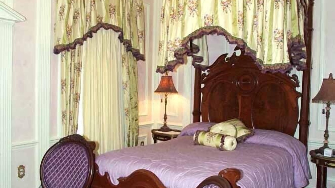 Photo of Bedroom in Foley