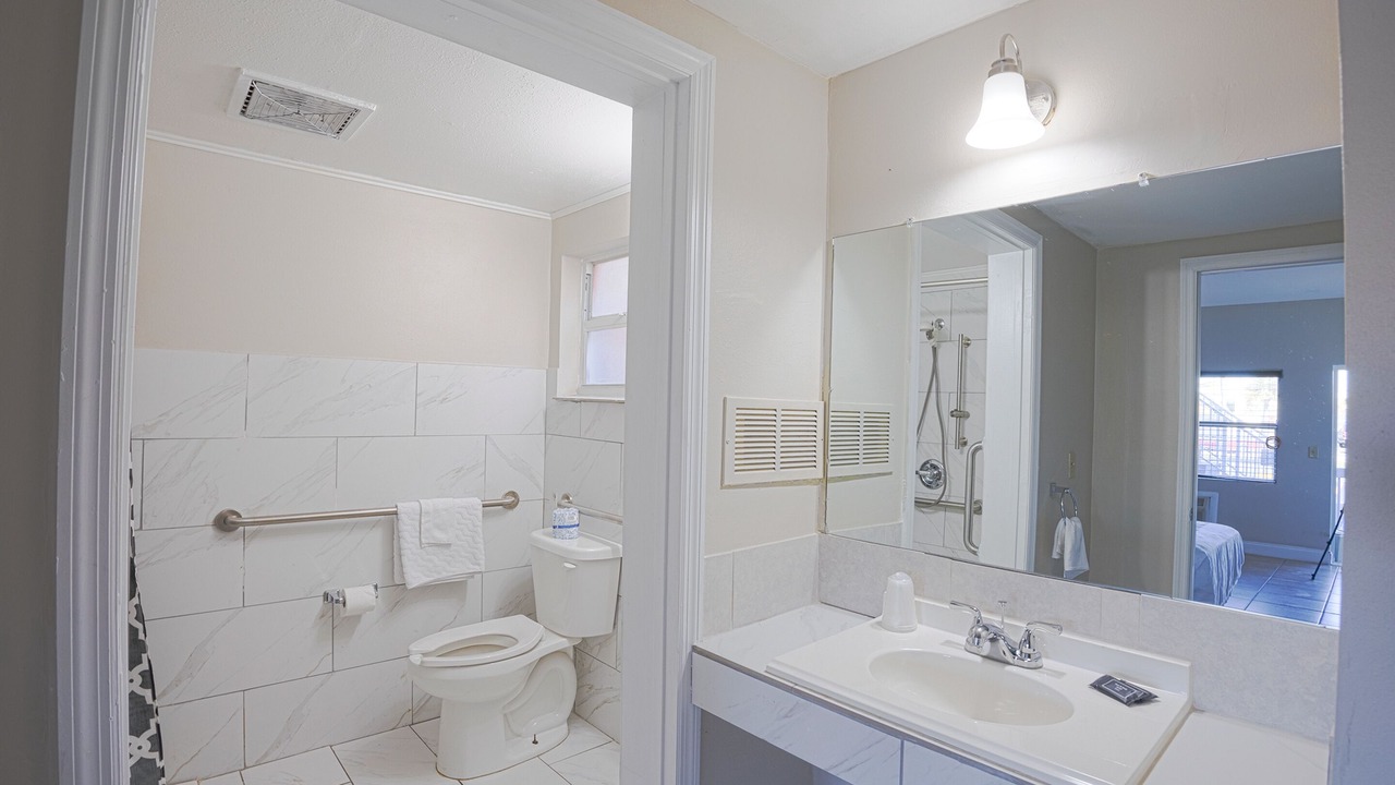 Photo of Bathroom in Le Barons Of Titusville