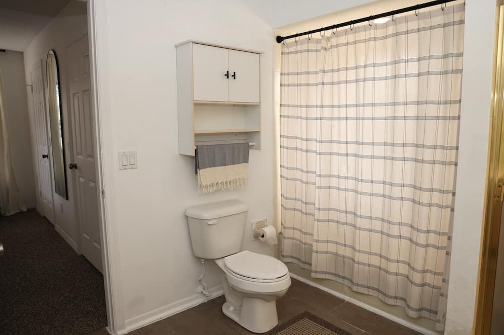 Photo of Bathroom in Windermere