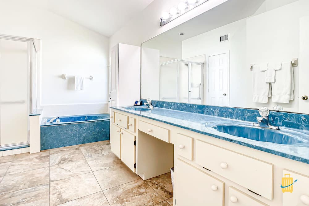 Photo of Bathroom in Port Orange