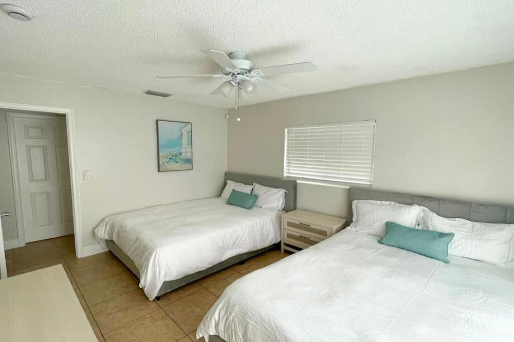 Photo of Bedroom in West Hollywood
