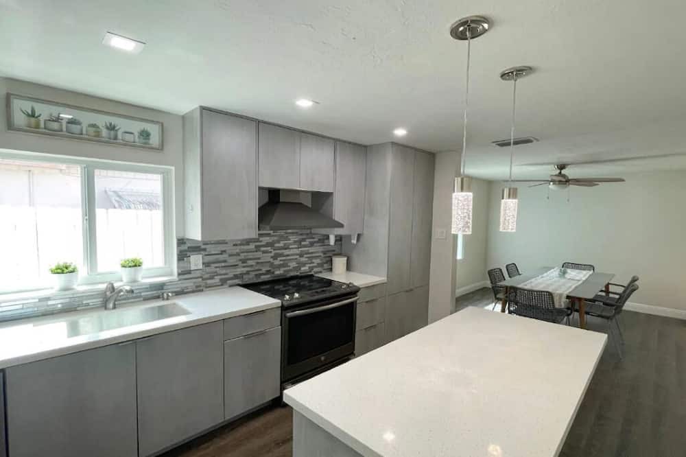 Photo of Kitchen in West Hollywood