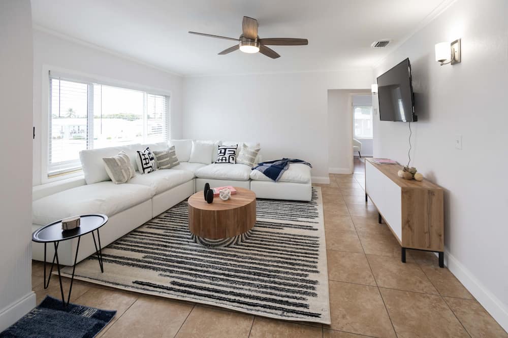 Photo of Livingroom in Parker Ridge