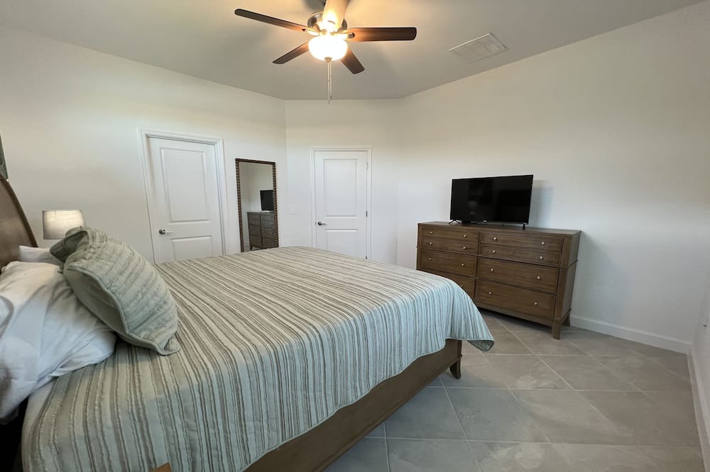 Photo of Bedroom in Gateway