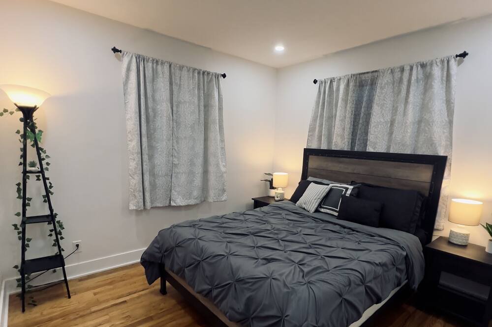 Photo of Bedroom in Coral Terrace