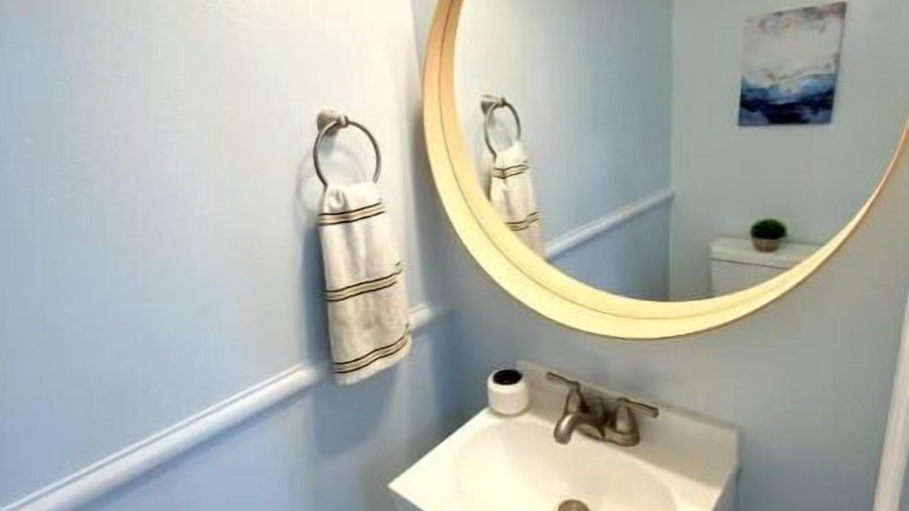 Photo of Bathroom in Seacoast Shores