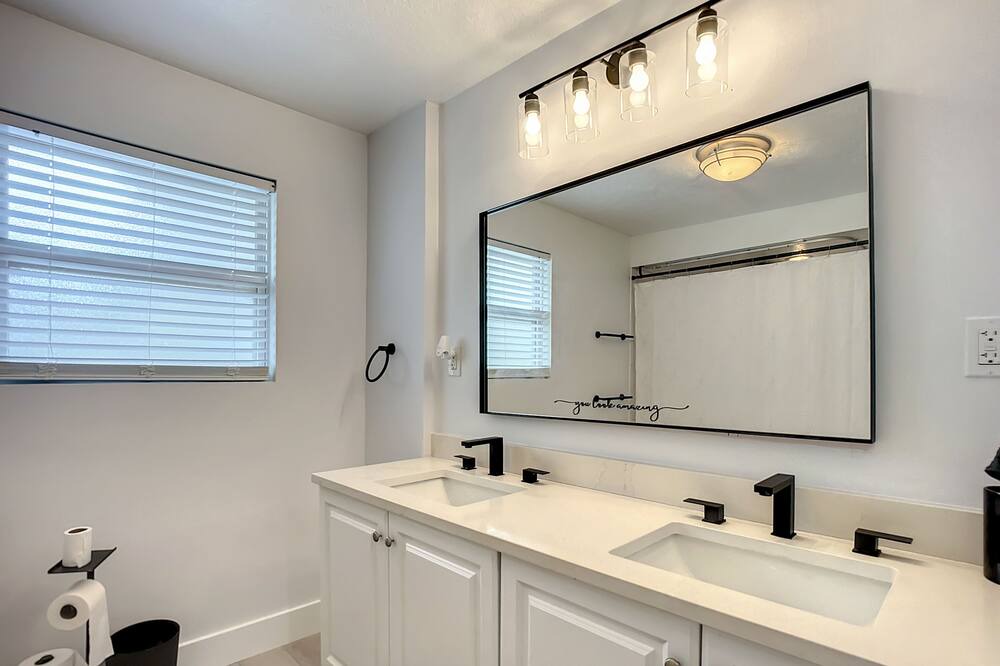 Photo of Bathroom in Northside
