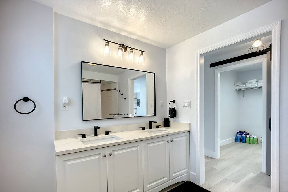 Photo of Bathroom in Northside
