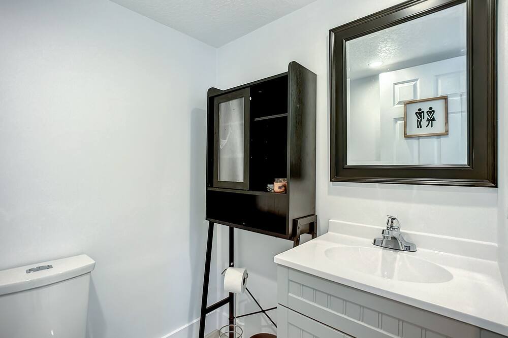 Photo of Bathroom in Northside