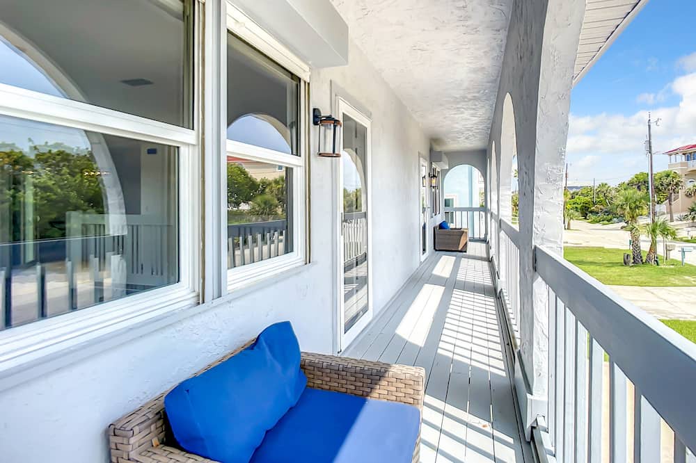 Photo of Patio Balcony in Bethune Beach