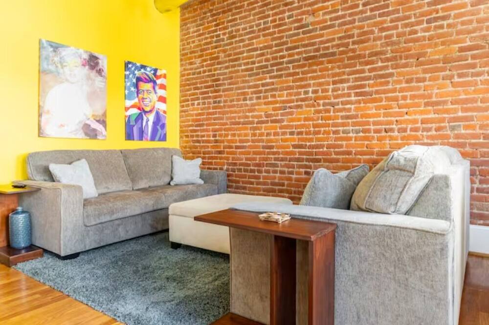 Photo of Livingroom in Roanoke