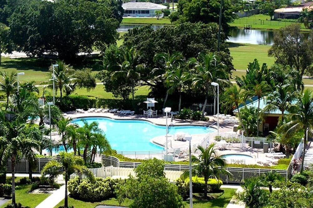 Photo of Outdoor in Weston