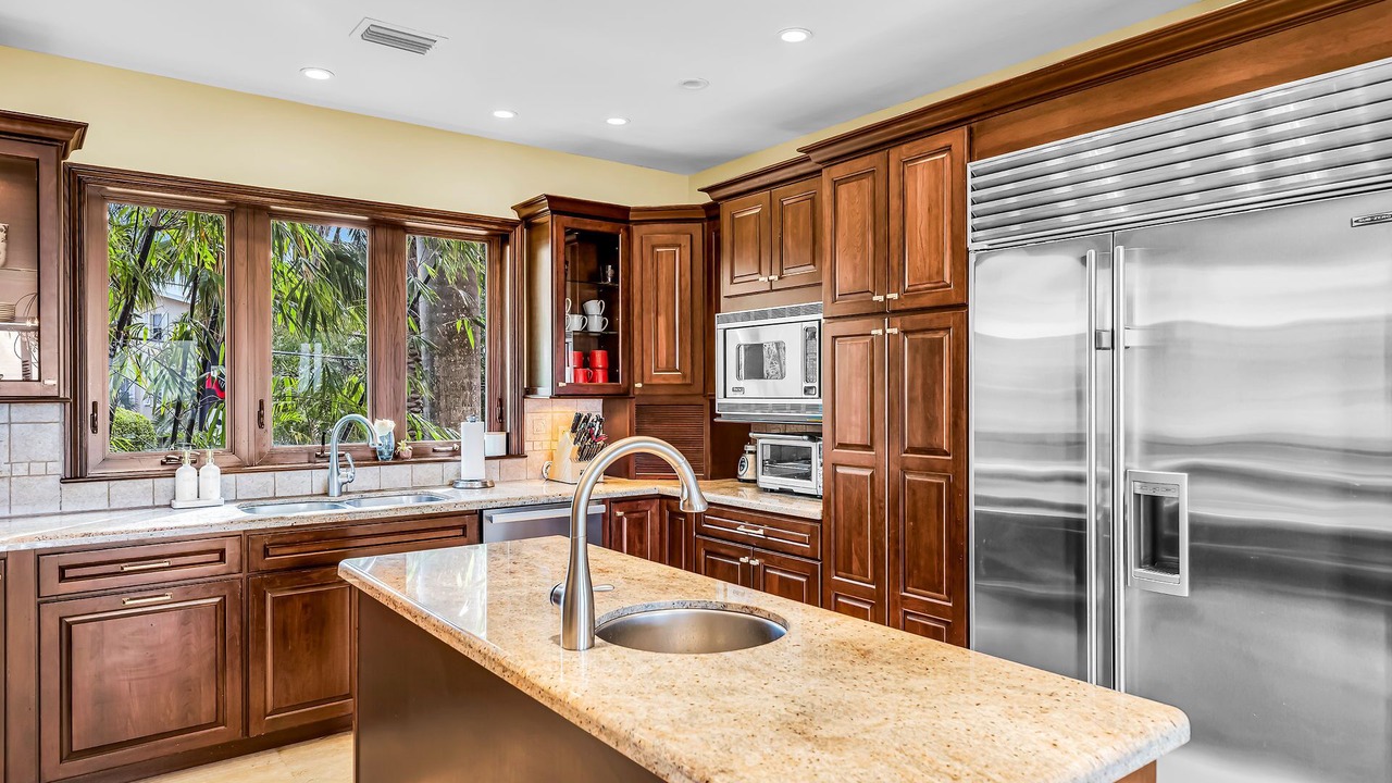 Photo of Kitchen in Venetian Shores