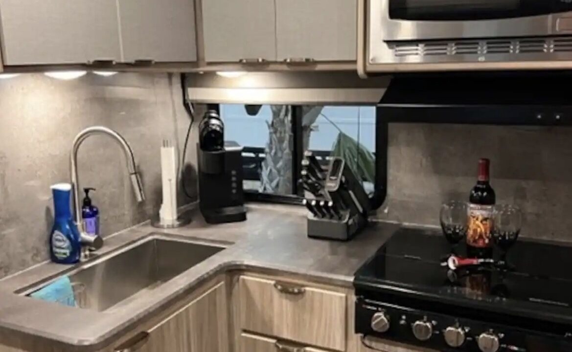 Photo of Kitchen in Ochlockonee Bay