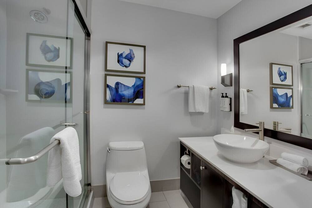 Photo of Bathroom in Poinciana Park