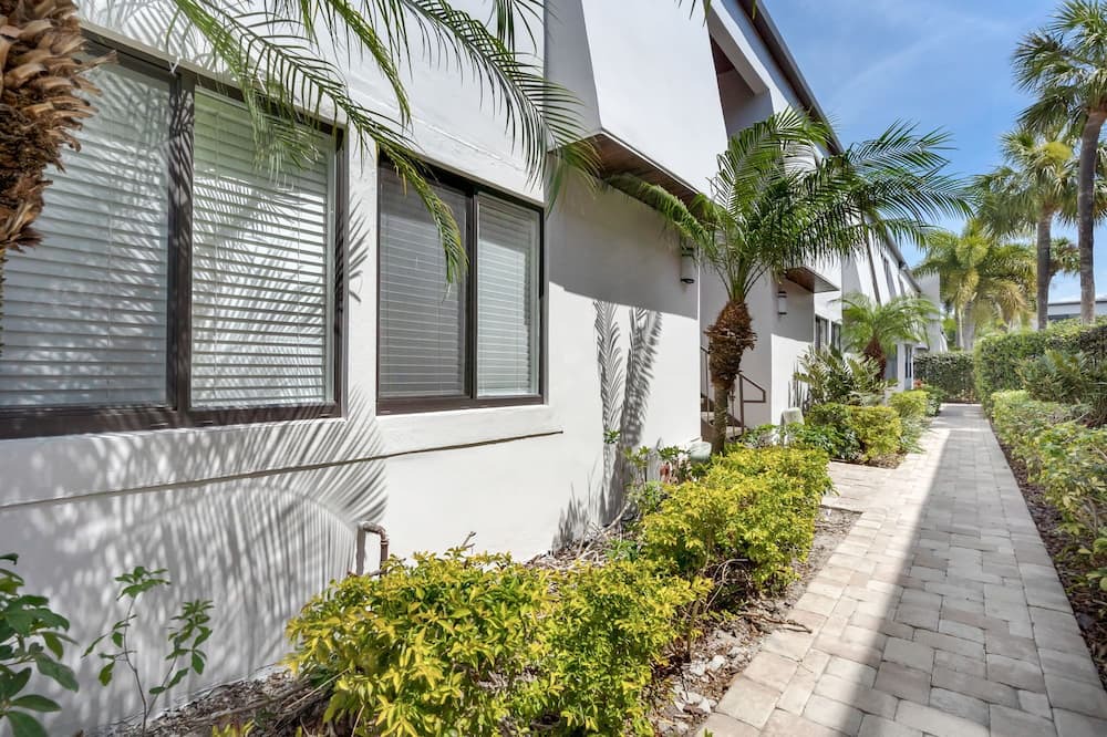 Photo of Outdoor in New Suburb Beautiful