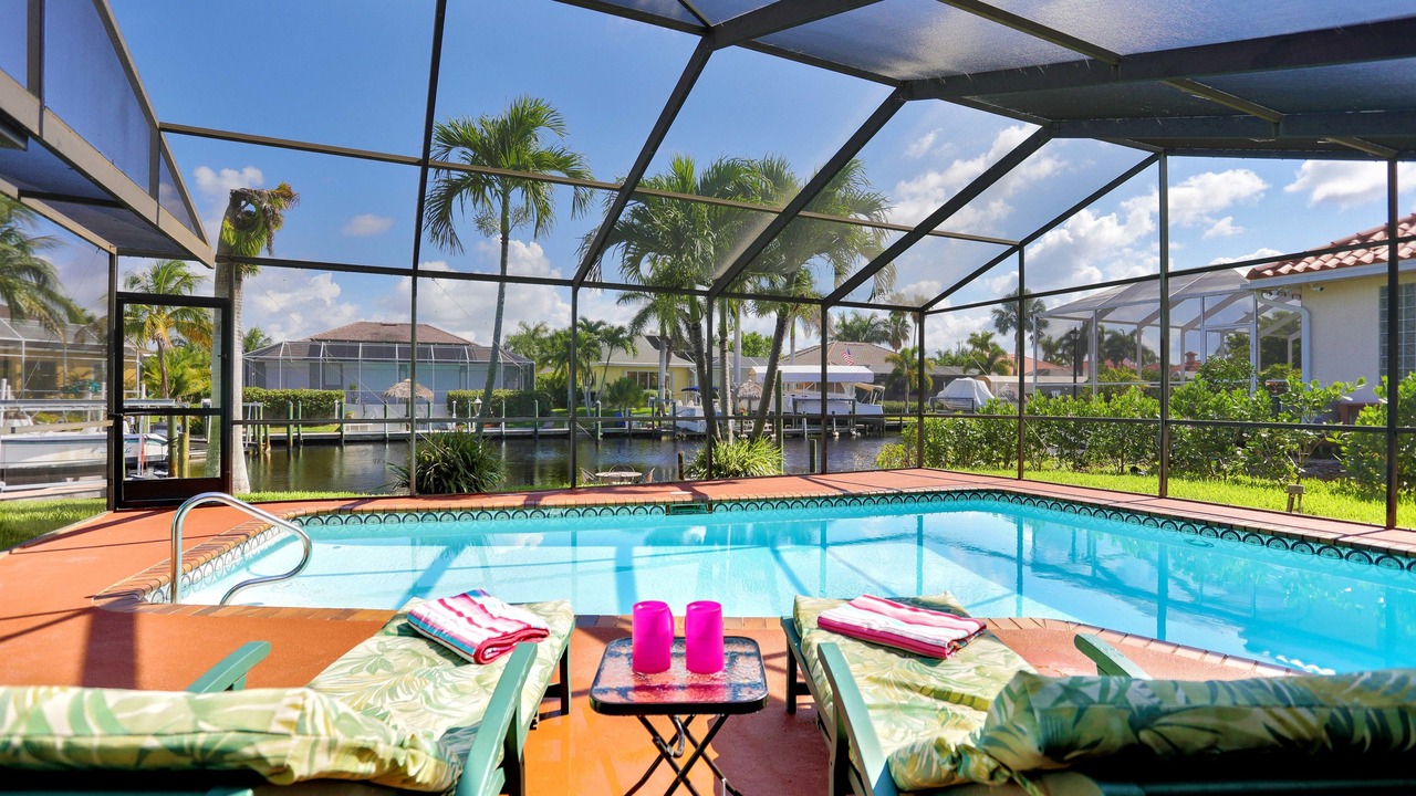 Photo of Outdoor in Pelican