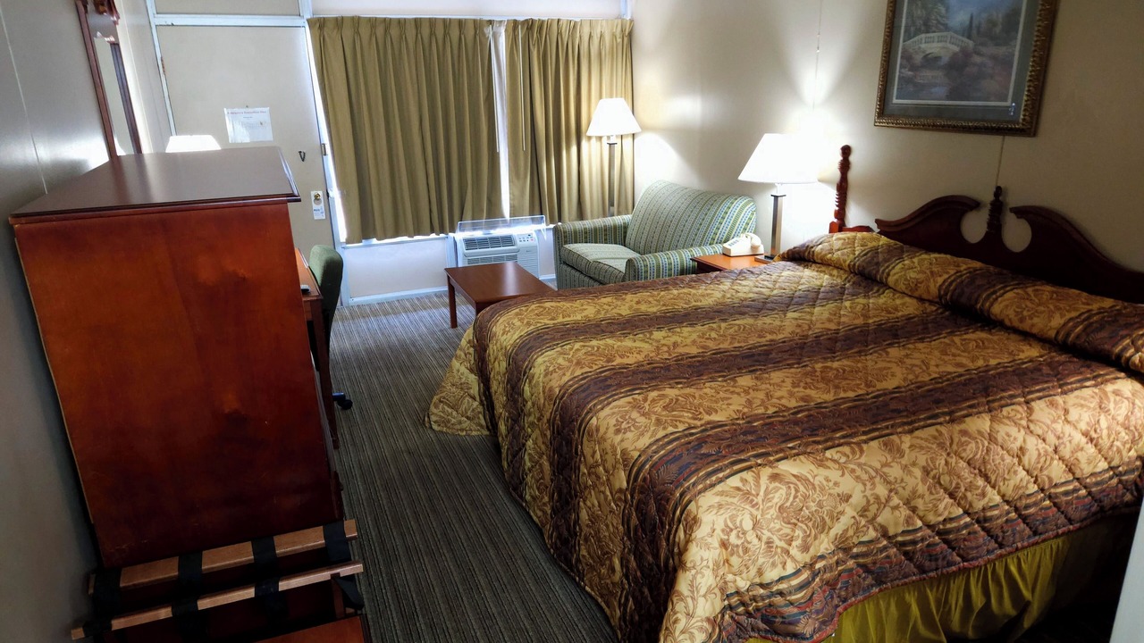Photo of Bedroom in Rogersville