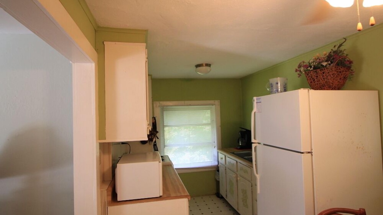 Photo of Kitchen in St. Lucie Village