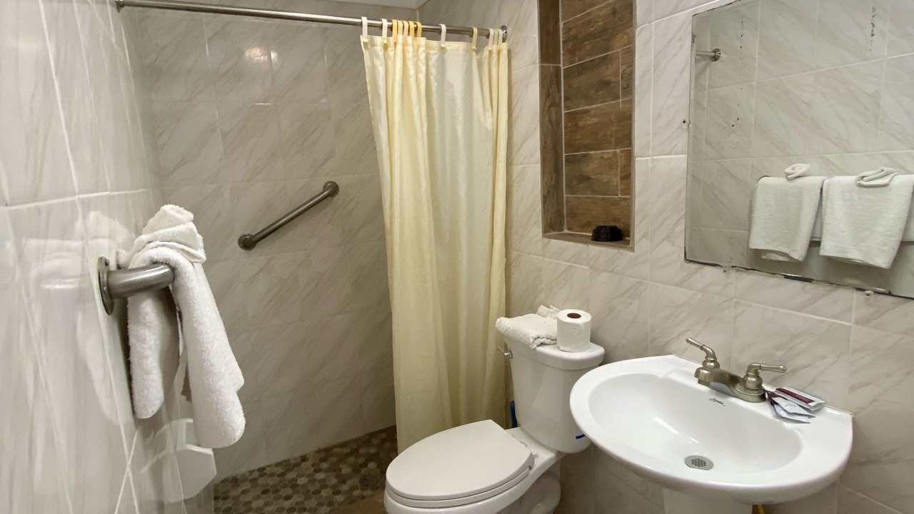 Photo of Bathroom in Arcadia